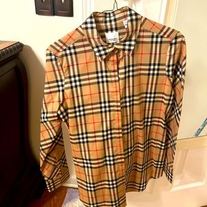 Burberry women’s shirt